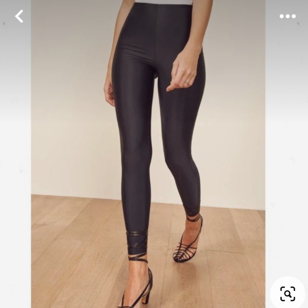 NWT Reformation black leggings